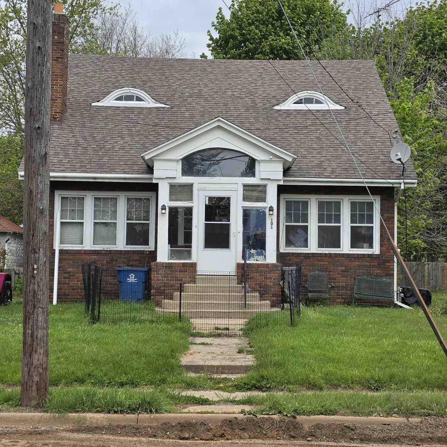 Homes For Sale - 101 Lathrop Avenue<br/> Battle Creek, MI 49014