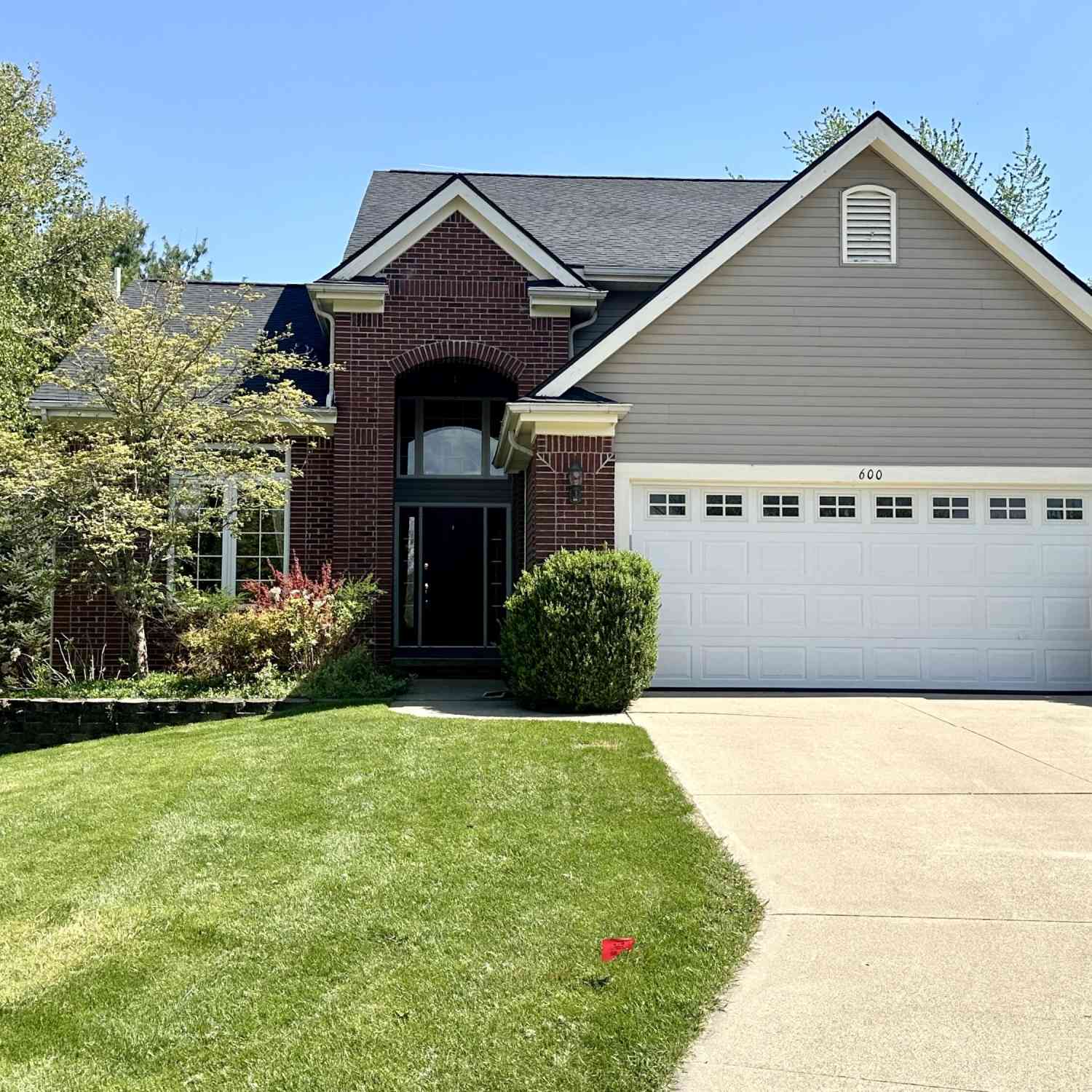 Homes For Sale - 600 Bannock Court<br/> Saline, MI 48176