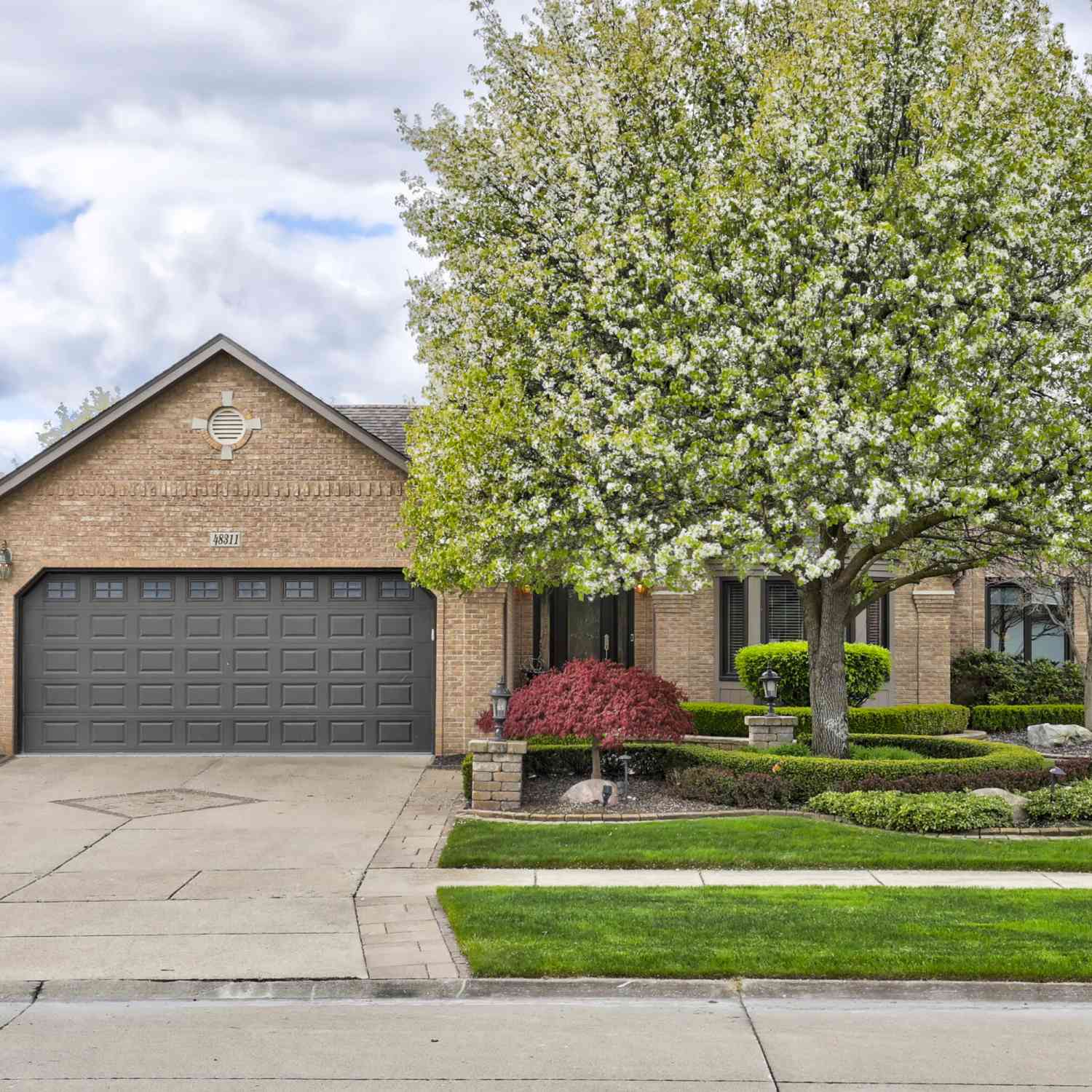 Homes For Rent - 48311 American Elm Drive<br/> Macomb, MI 48044