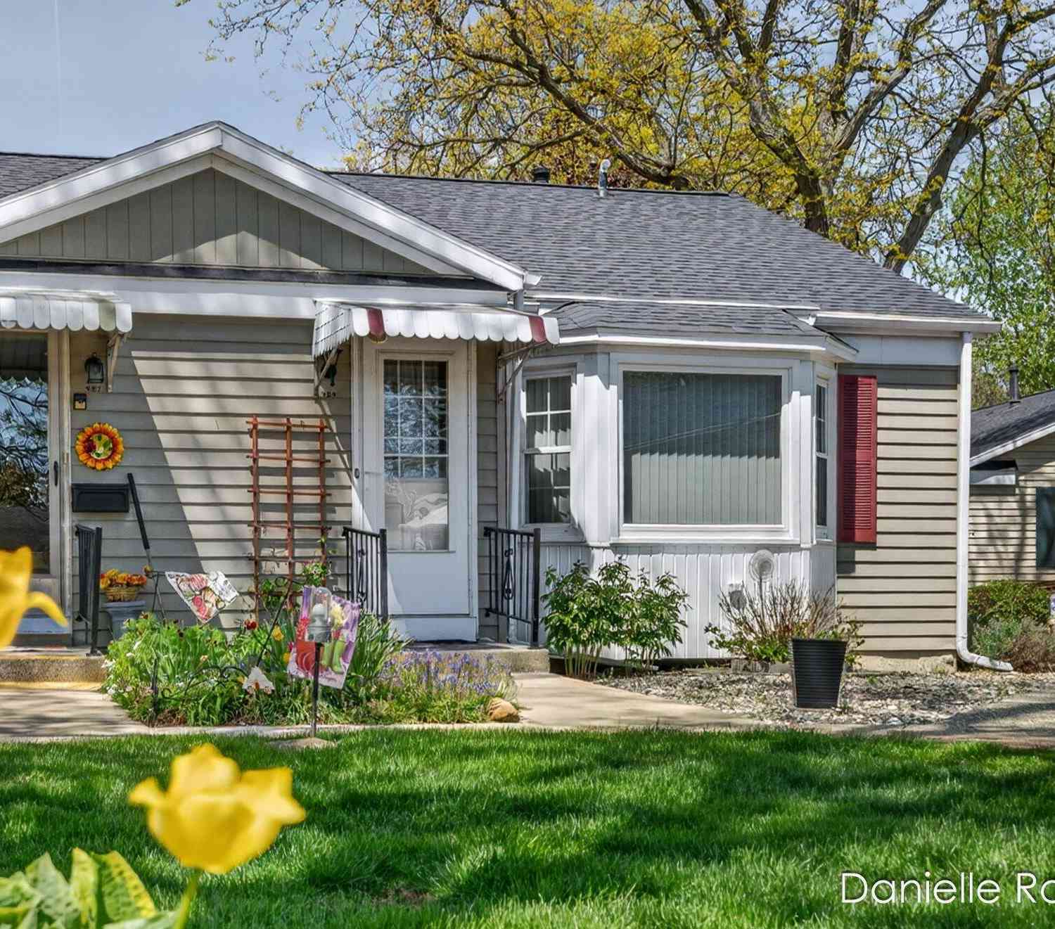 Condo For Sale - 929 Village Lane #140<br/> Ottawa County, Jenison, MI 49428