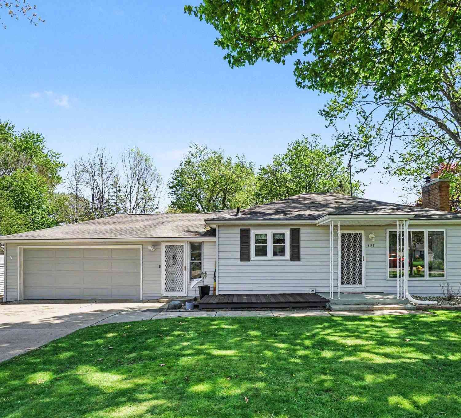 Homes For Sale - 457 Orchard Lane<br/> Battle Creek, MI 49015