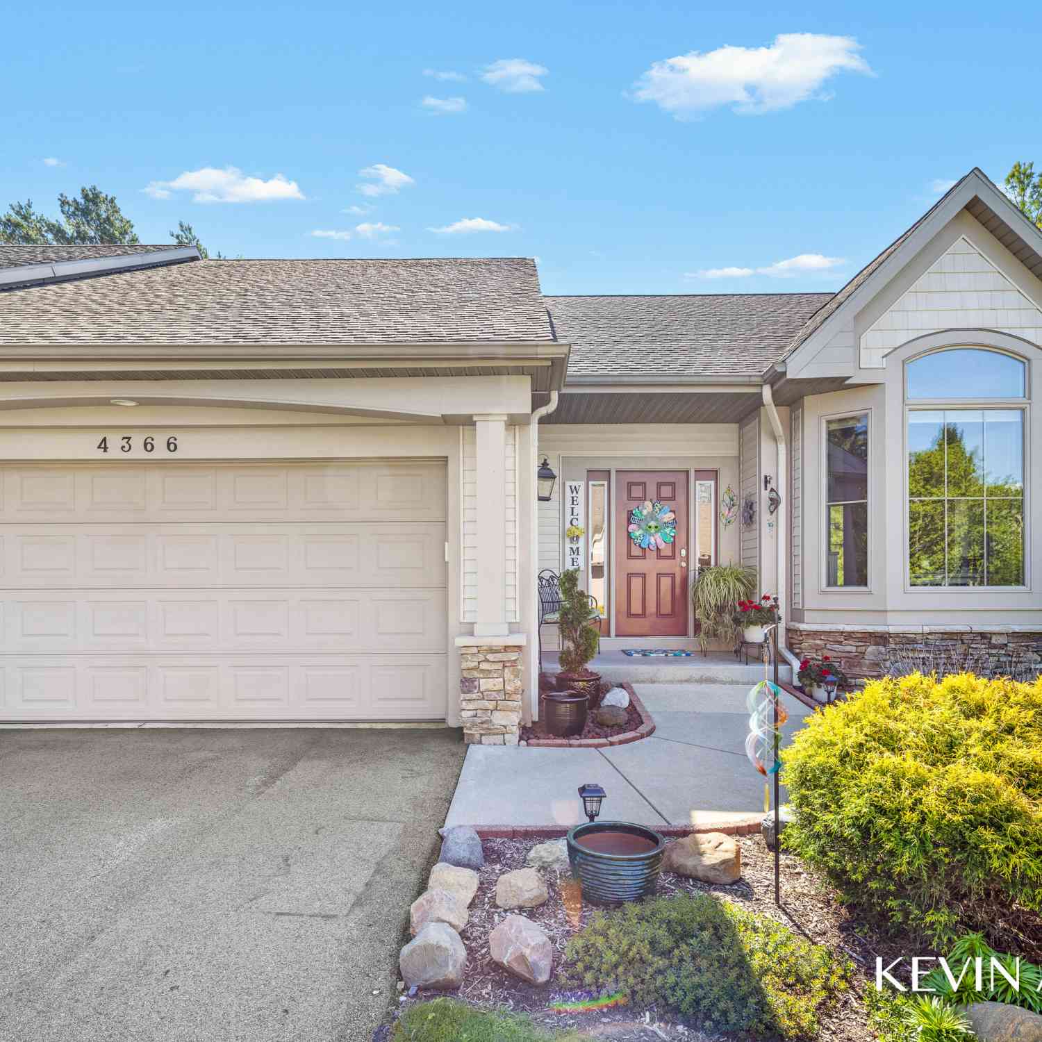 Condo For Sale - 4366 Willow Ln Drive #6<br/> Grand Rapids, MI 49525