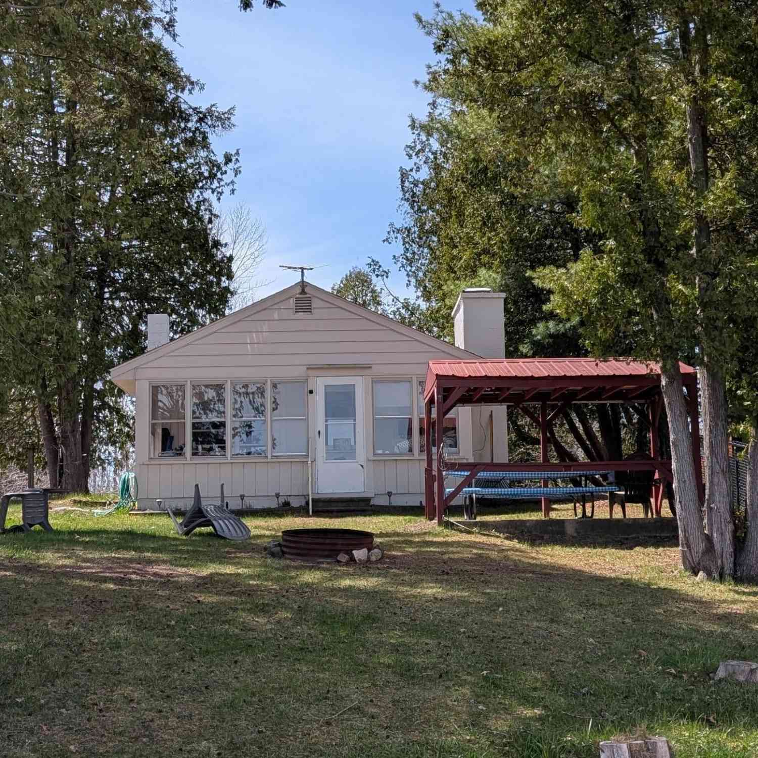 Homes For Sale - 8791 S Old State Avenue<br/> Farwell, MI 48622