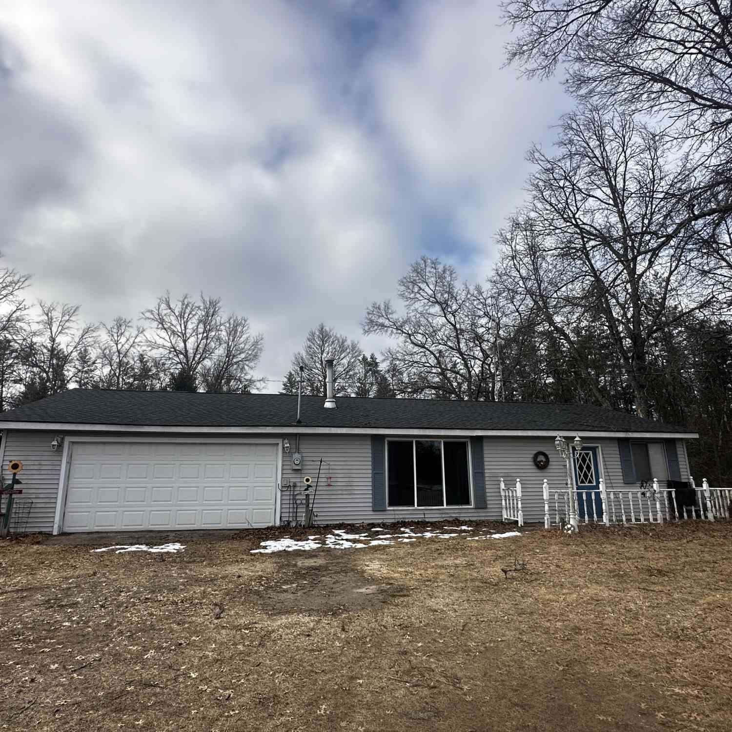 Homes For Sale - 955 E 11 Mile Road<br/> Irons, MI 49644