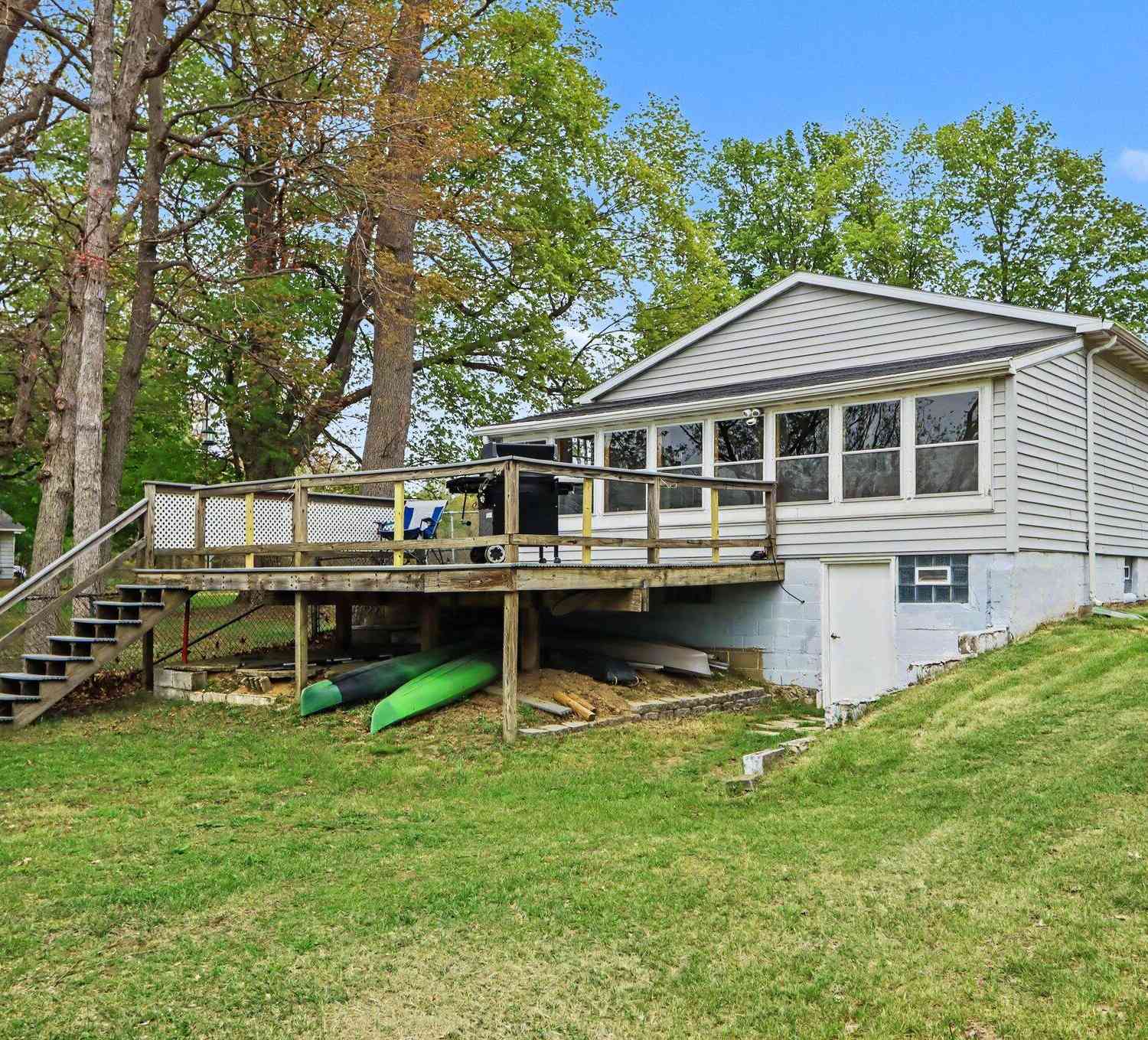 Homes For Sale - 27161 2nd Avenue<br/> Van Buren County, Allegan, MI 49010