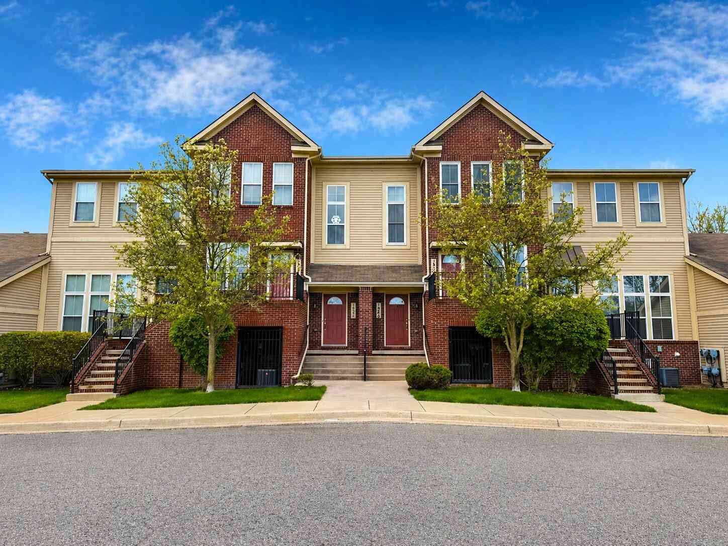Condo For Rent - 1346 Hillcrest Drive<br/> Waterford, MI 48327