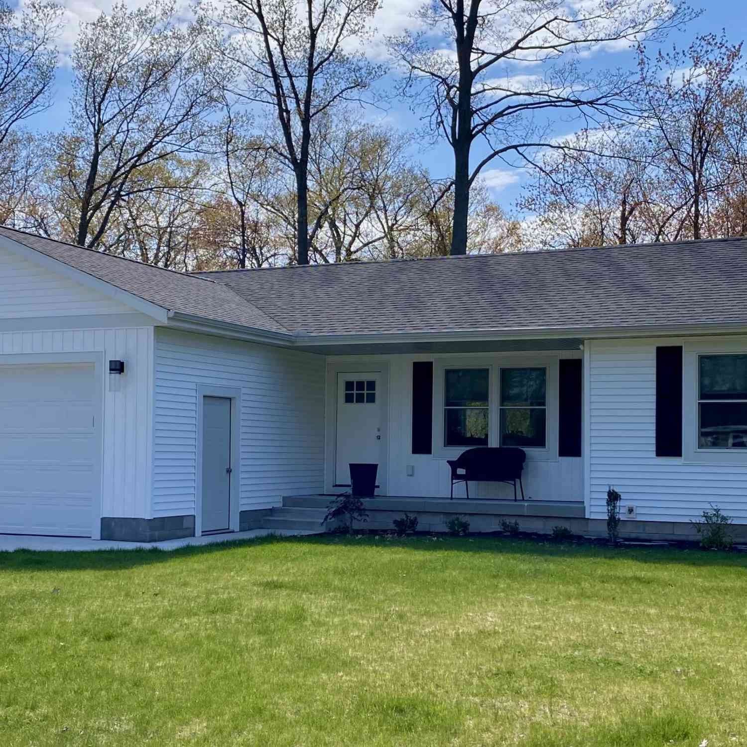 Homes For Sale - 3673 Waalkes Street<br/> Muskegon County, Norton Shores, MI 49444