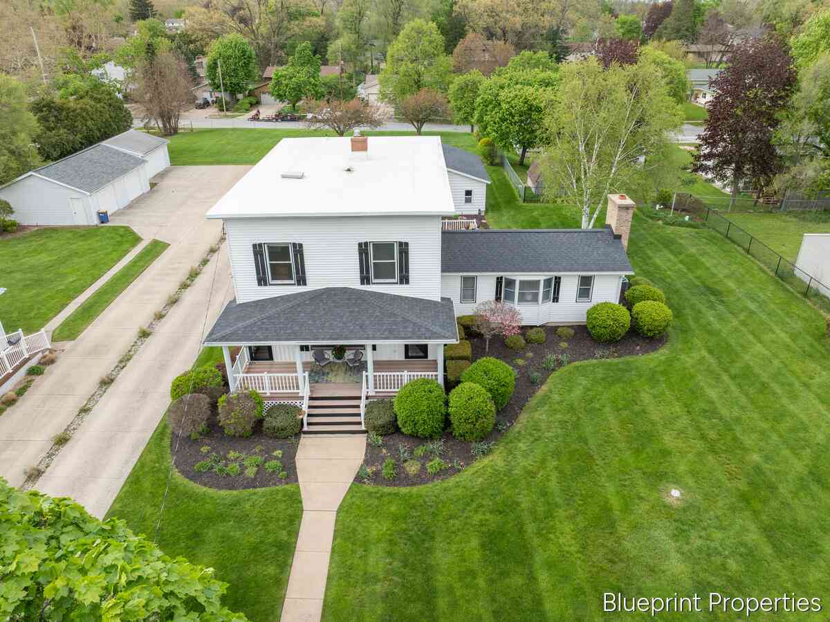 Homes For Sale - 1757 4th Street<br/> Grand Rapids, MI 49504