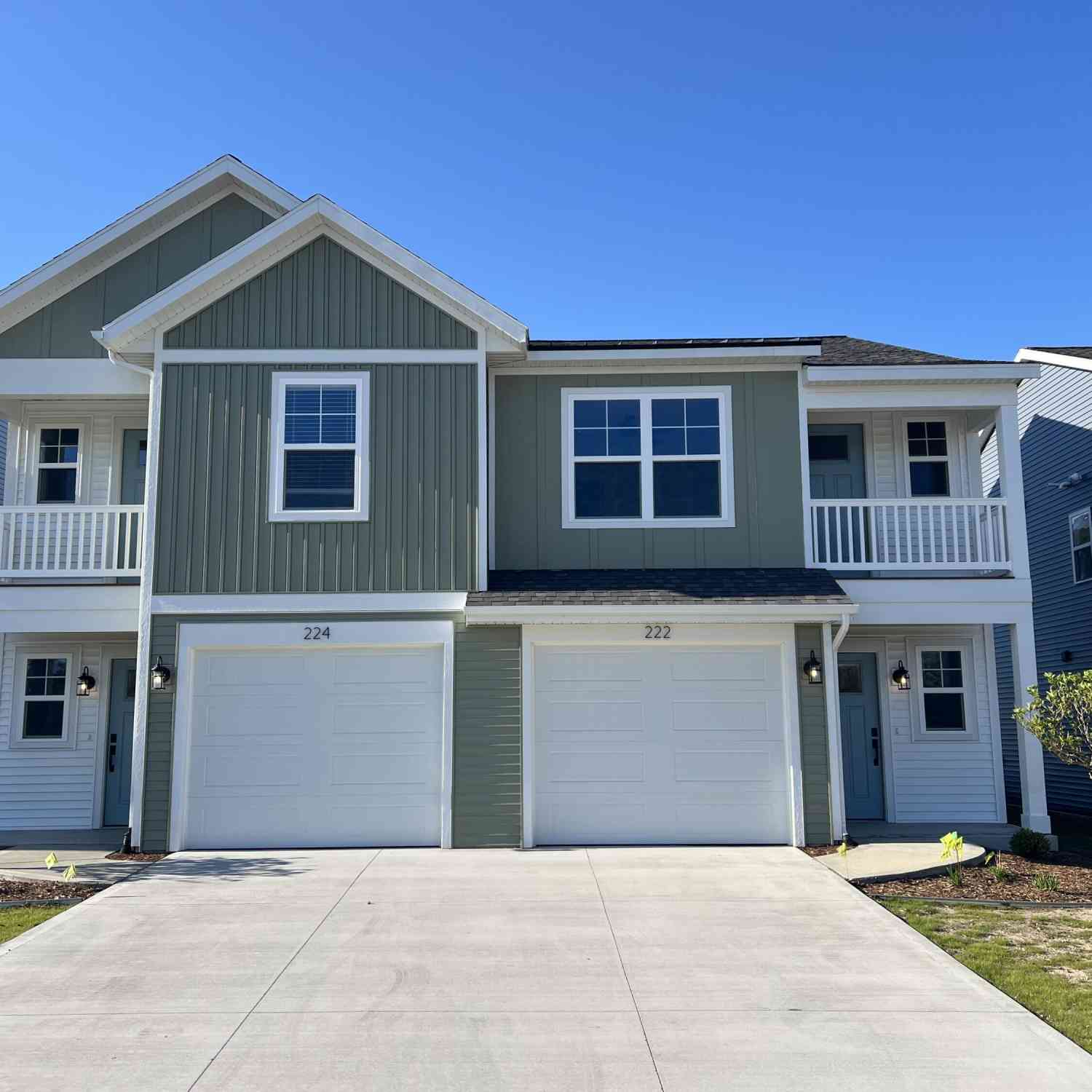 Condo For Sale - 222 Elkenburg Street #7<br/> Van Buren County, South Haven, MI 49090