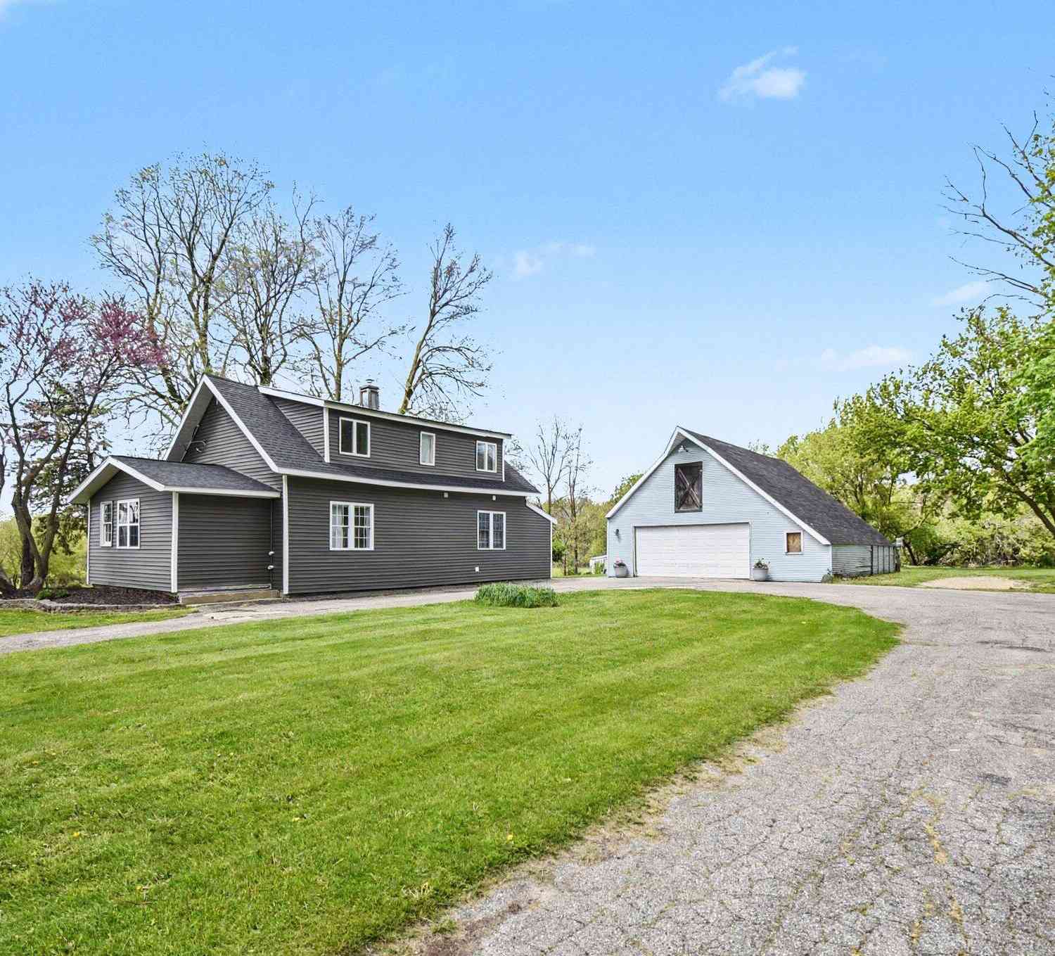 Homes For Sale - 3365 84th Street<br/> Caledonia, MI 49316