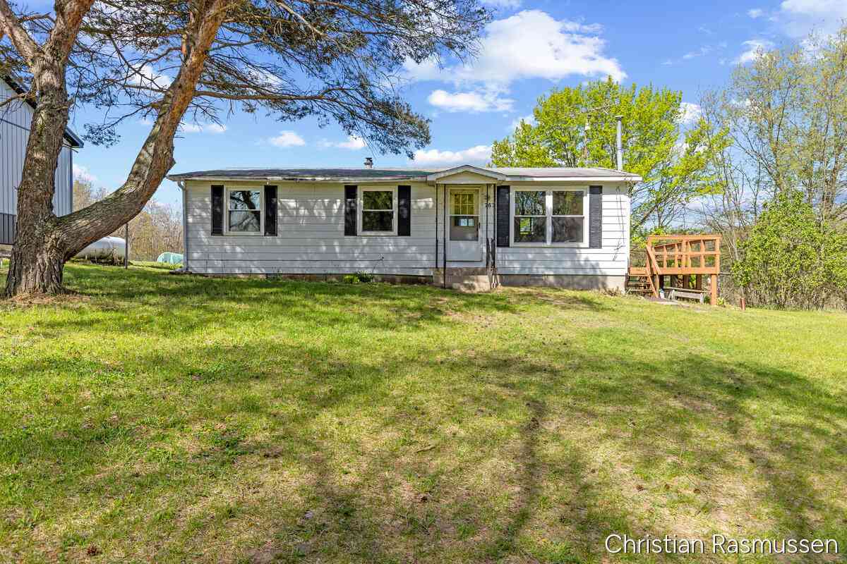 Homes For Sale - 763 N Grow Road<br/> Stanton, MI 48888