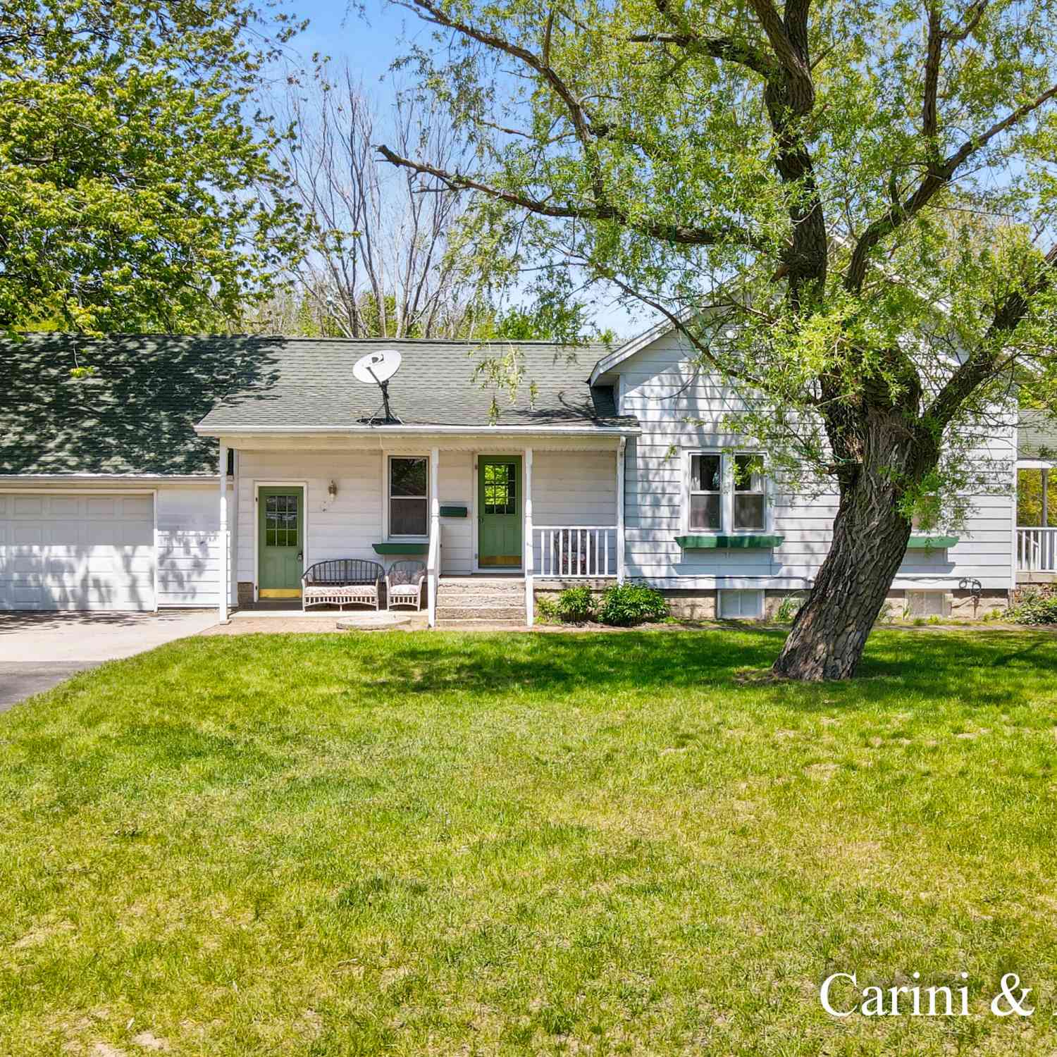 Homes For Sale - 8331 112th Avenue<br/> West Olive, MI 49460