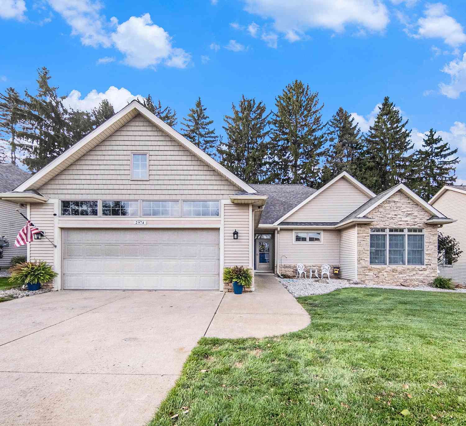 Condo For Sale - 2974 Countryside Lane<br/> Jackson County, Jackson, MI 49203