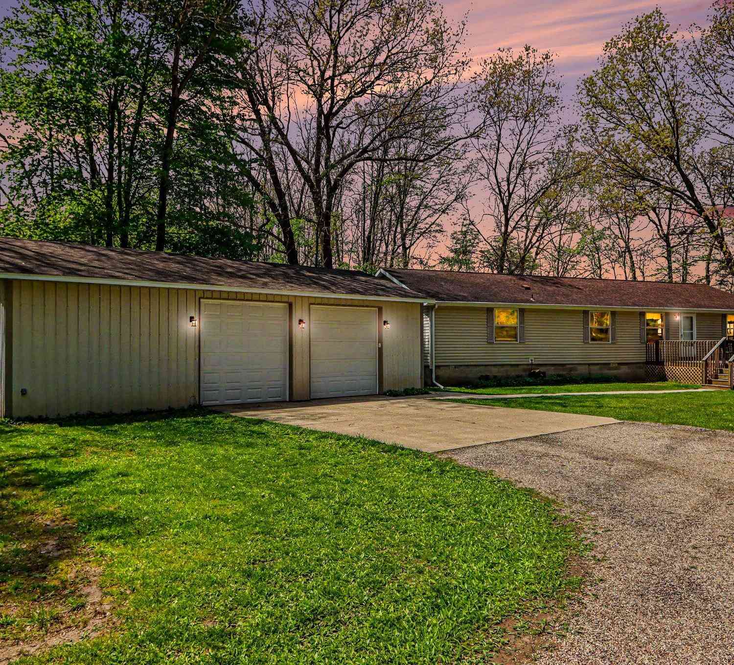 Mobile Home For Sale - 52800 Boone Road<br/> Three Rivers, MI 49093