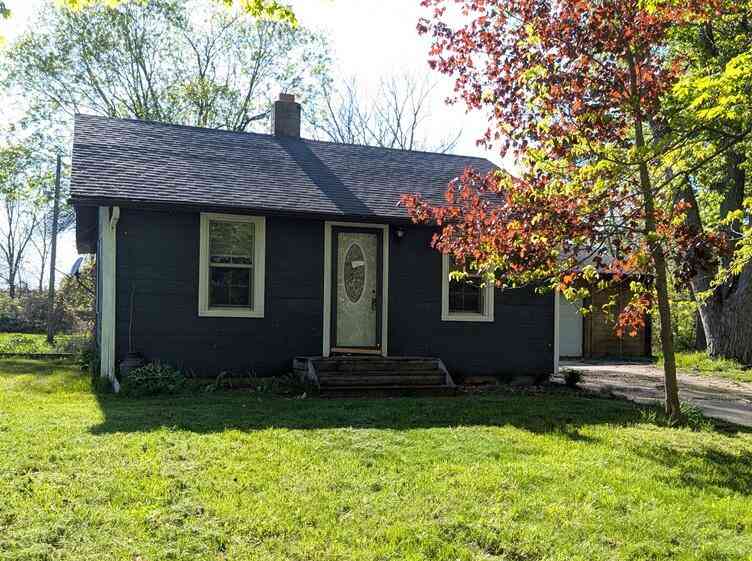 Homes For Sale - 8836 Williams Road<br/> Dewitt, MI 48820