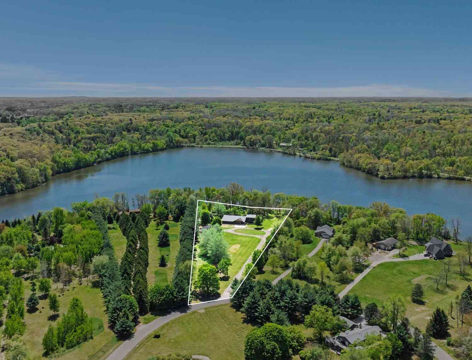 Homes For Sale - 3450 Snow Farm Lane<br/> Allegan, MI 49010
