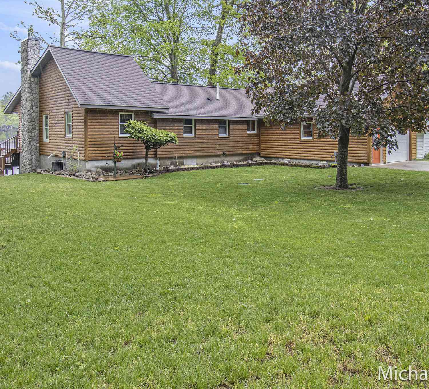 Homes For Sale - 5182 Muskego Drive<br/> Croton, MI 49337