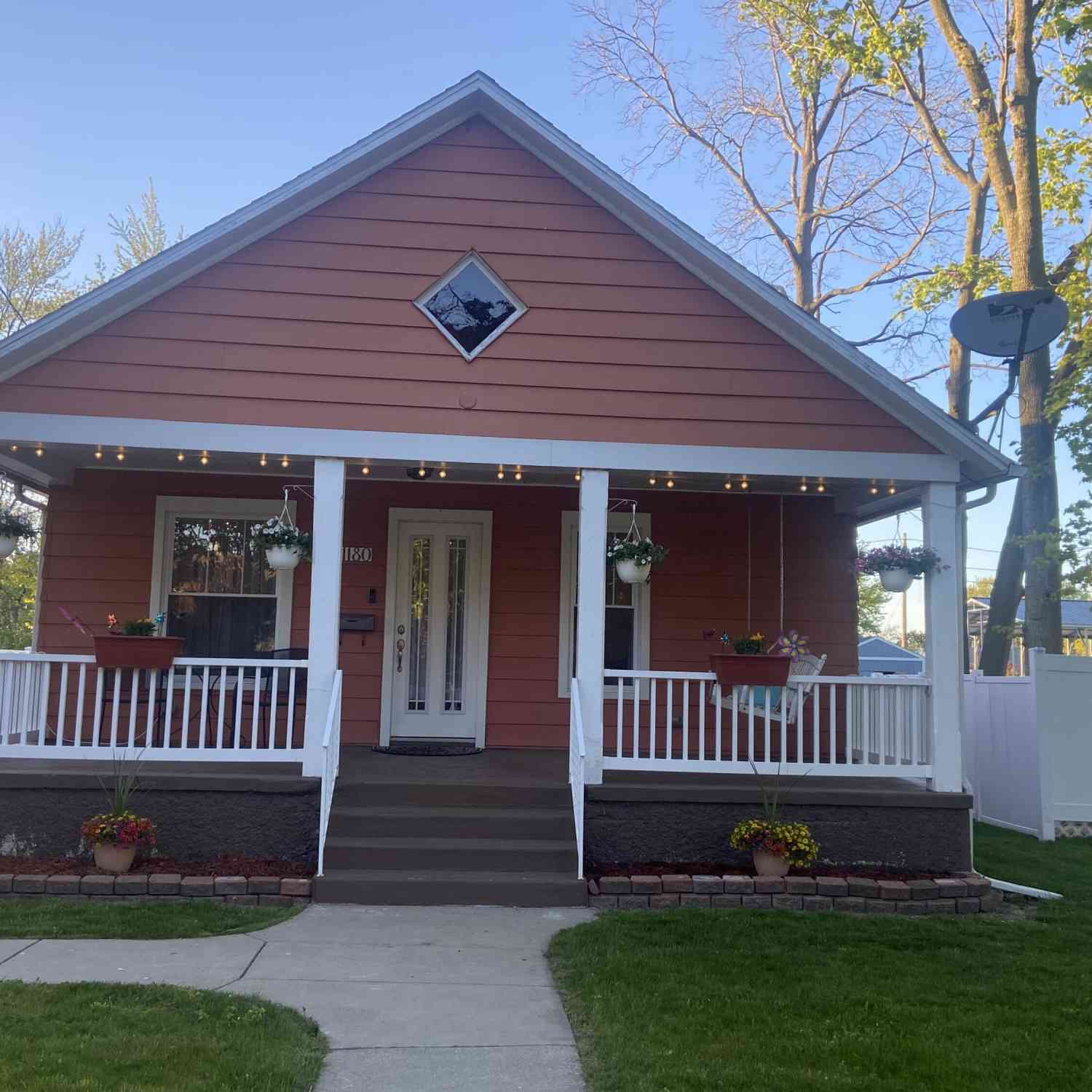 Homes For Sale - 1180 W Grand Avenue<br/> Muskegon, MI 49441