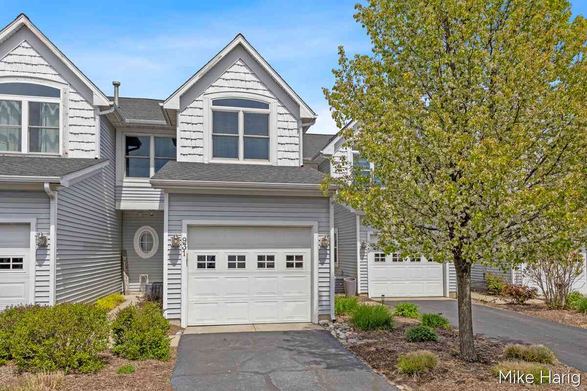 Condo For Sale - 931 W Savidge Street<br/> Spring Lake, MI 49456