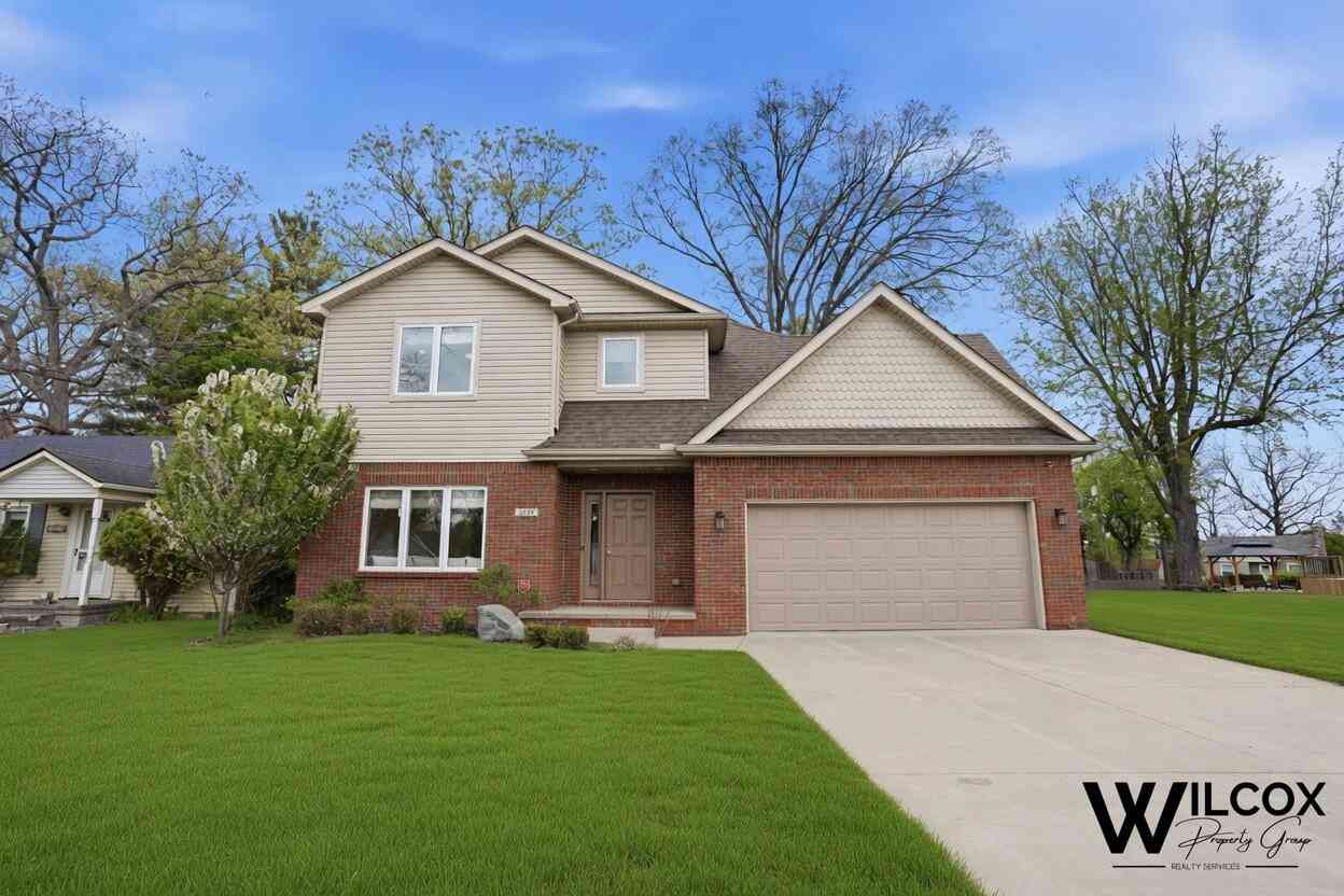 Homes For Sale - 2185 Oaknoll Street<br/> Auburn Hills, MI 48326