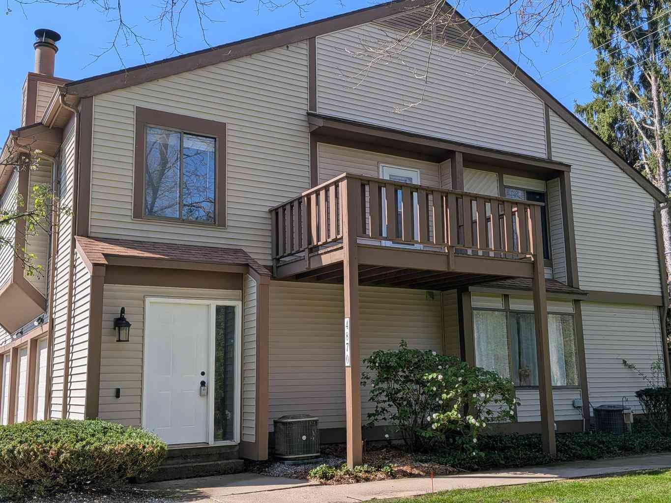 Condo For Rent - 4870 Foxfire Trail<br/> Kalamazoo County, Portage, MI 49024