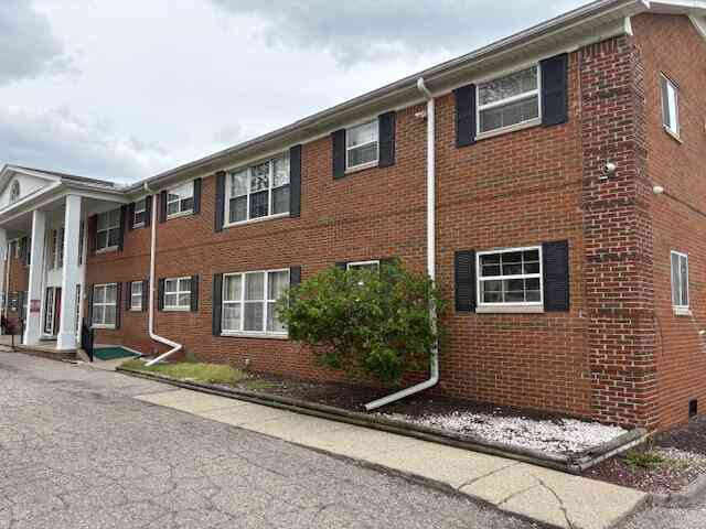 Condo For Sale - 25301 Five Mile Road #101<br/> Redford, MI 48239