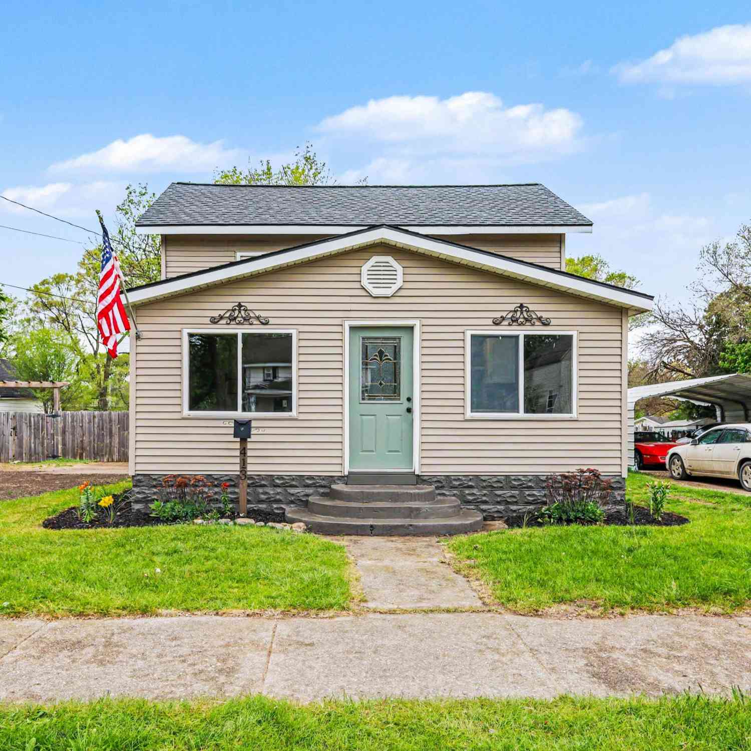 Homes For Sale - 413 S Front Street<br/> Belding, MI 48809
