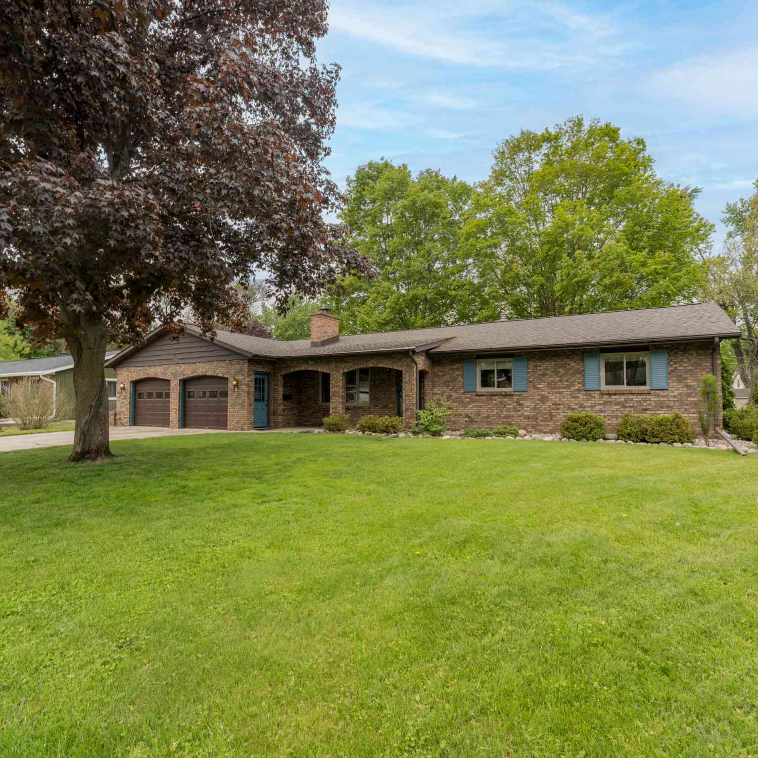 Homes For Sale - 7738 Andrea Lane<br/> Portage, MI 49024