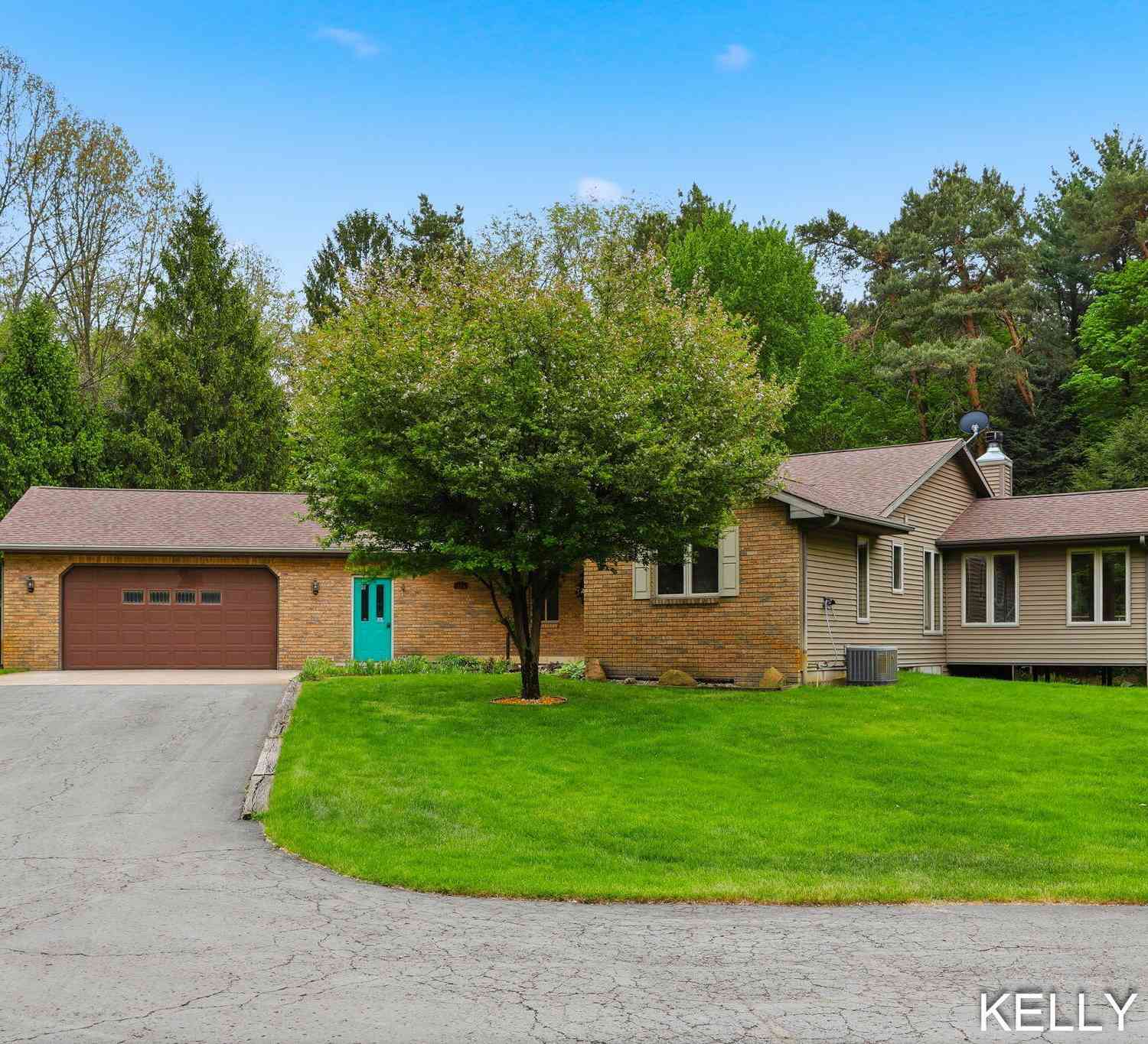 Homes For Sale - 374 137th Avenue<br/> Wayland, MI 49348