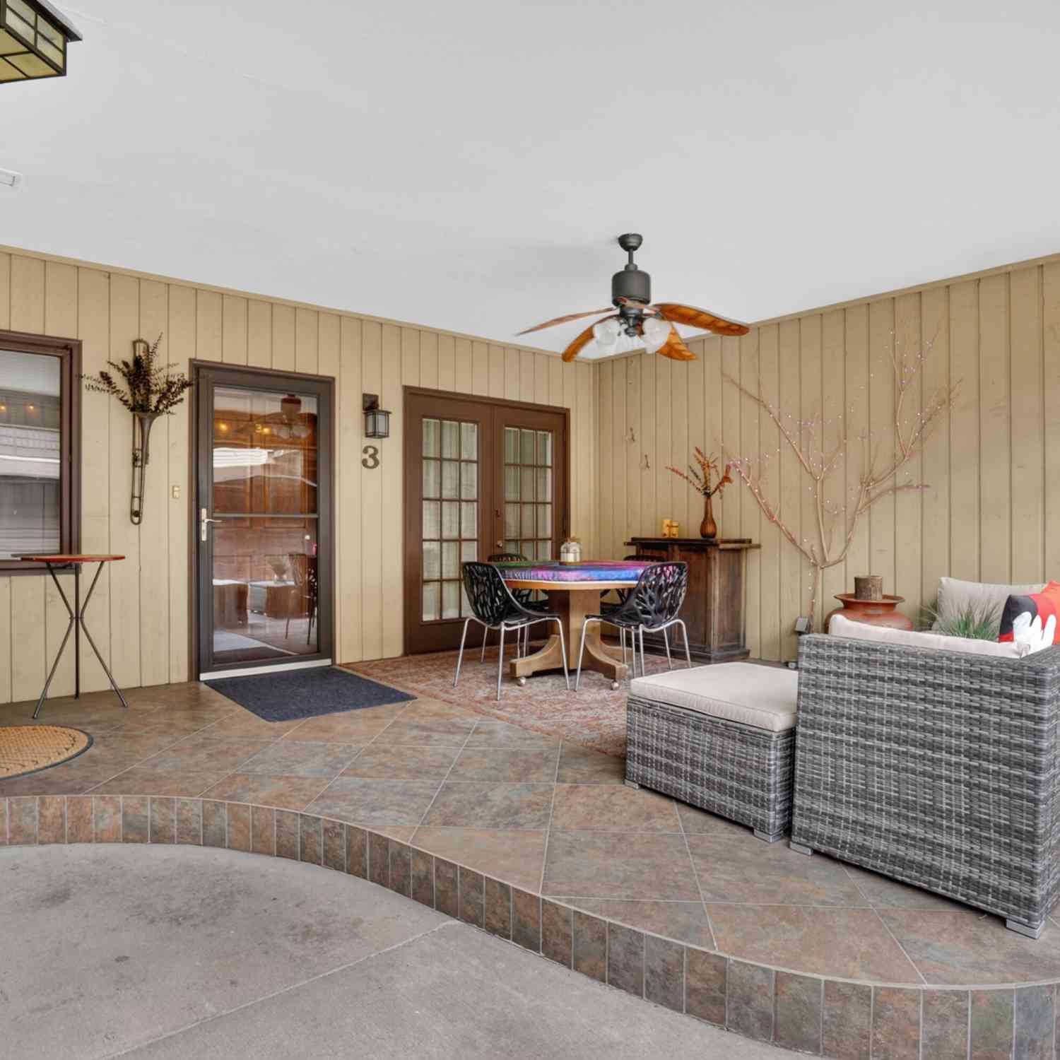 Condo For Sale - 251 W Columbia Avenue #3<br/> Battle Creek, MI 49015