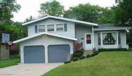 Homes For Sale - 1529 Eastlawn Road<br/> Grand Rapids, MI 49506