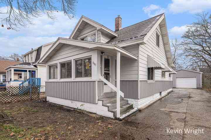 Homes For Sale - 883 Emerson Avenue<br/> Muskegon, MI 49442