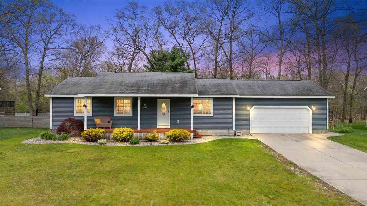 Homes For Sale - 1110 Brian Drive<br/> Muskegon, MI 49442