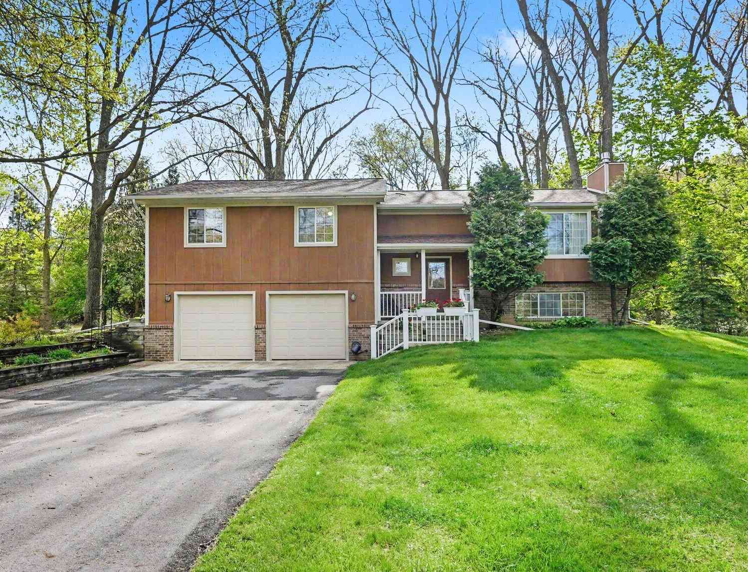 Homes For Sale - 442 W Delhi Road<br/> Ann Arbor, MI 48103