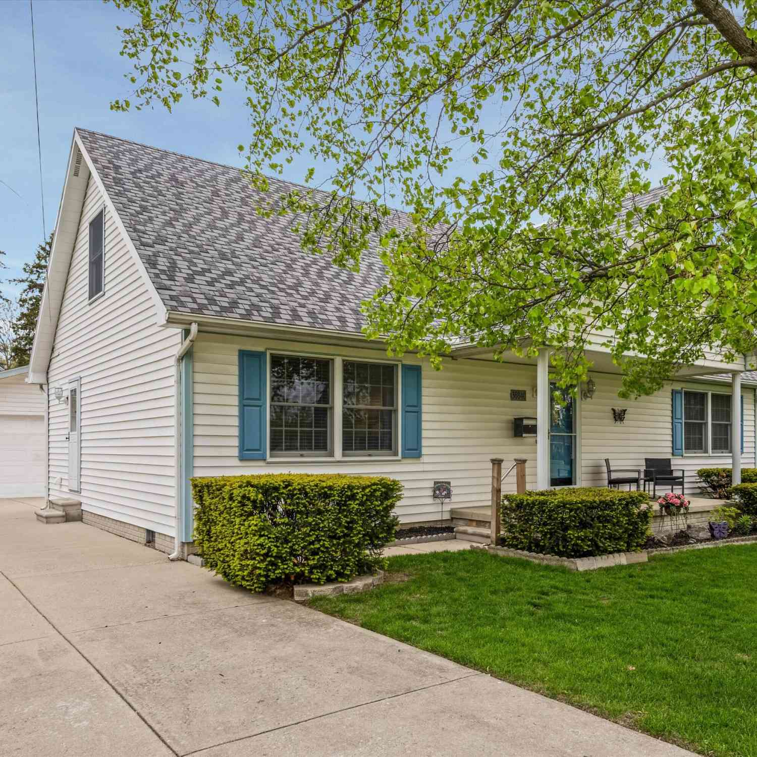 Mobile Home For Sale - 36840 Chase Street<br/> Romulus, MI 48174