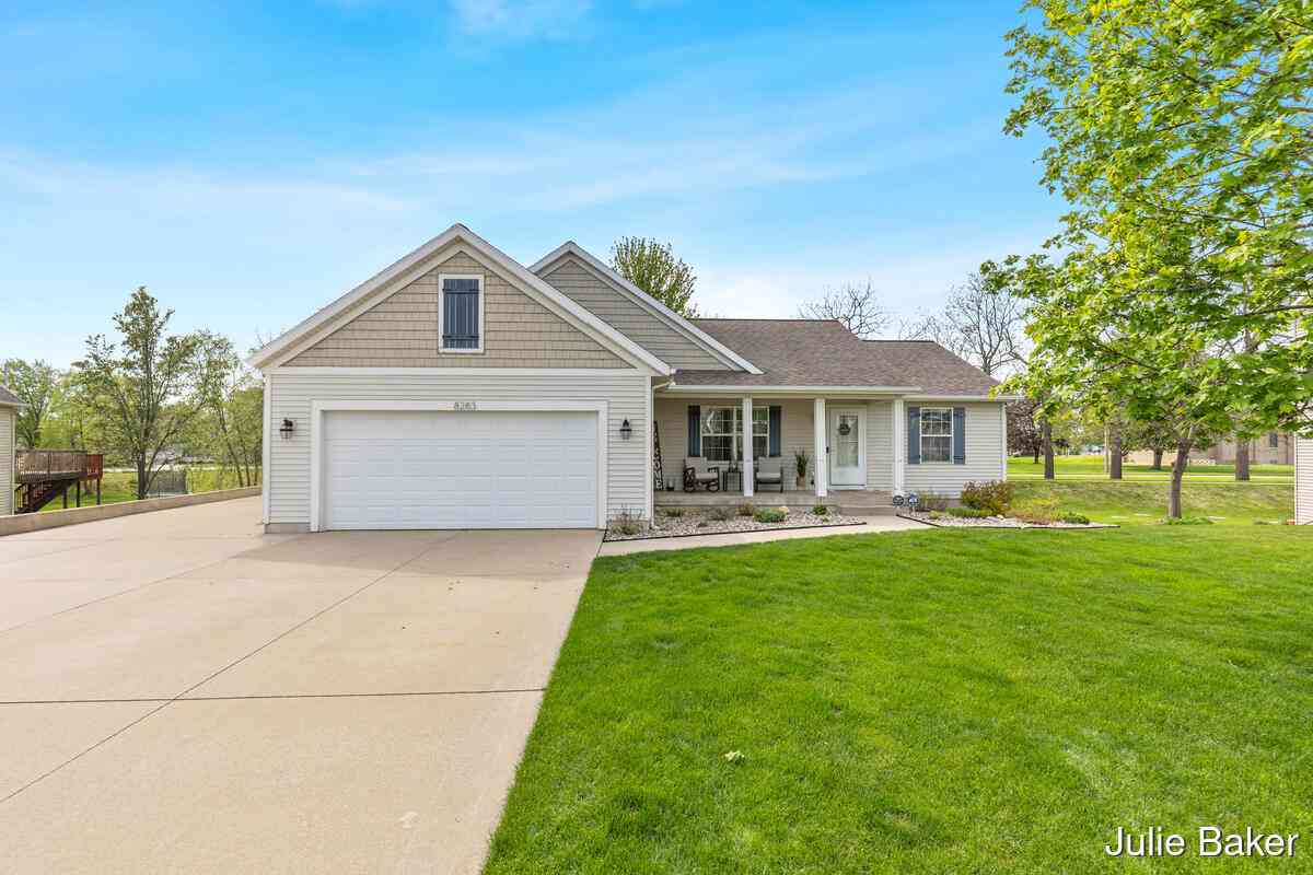 Homes For Sale - 8283 Fairwood Drive<br/> Jenison, MI 49428