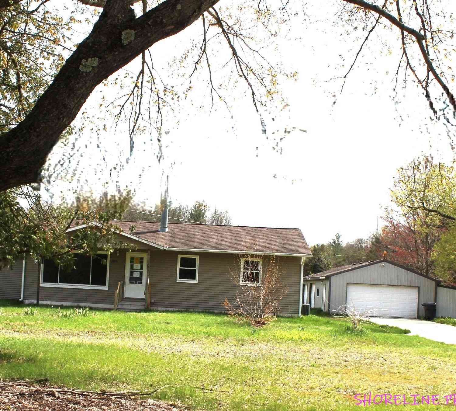 Homes For Sale - 2465 E Arthur Road<br/> Oceana County, Rothbury, MI 49452