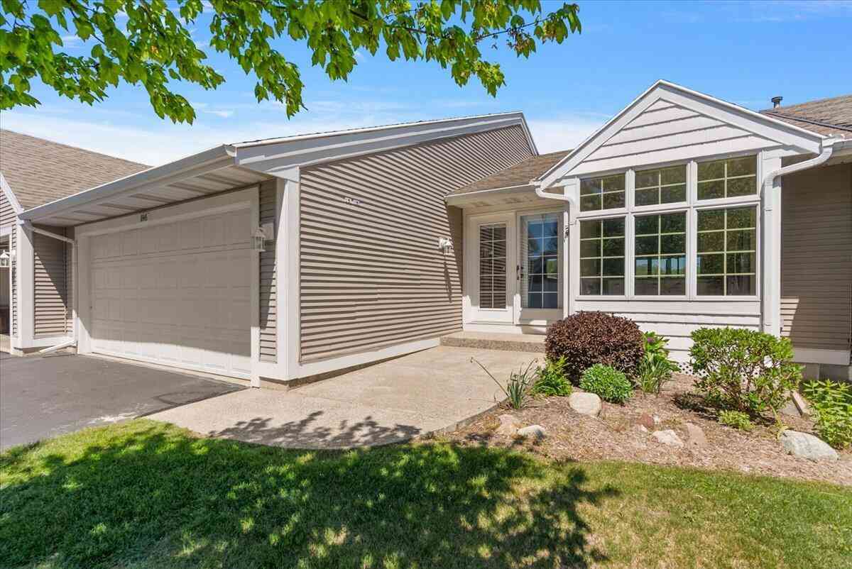 Condo For Sale - 846 Claremont Court<br/> Holland, MI 49423