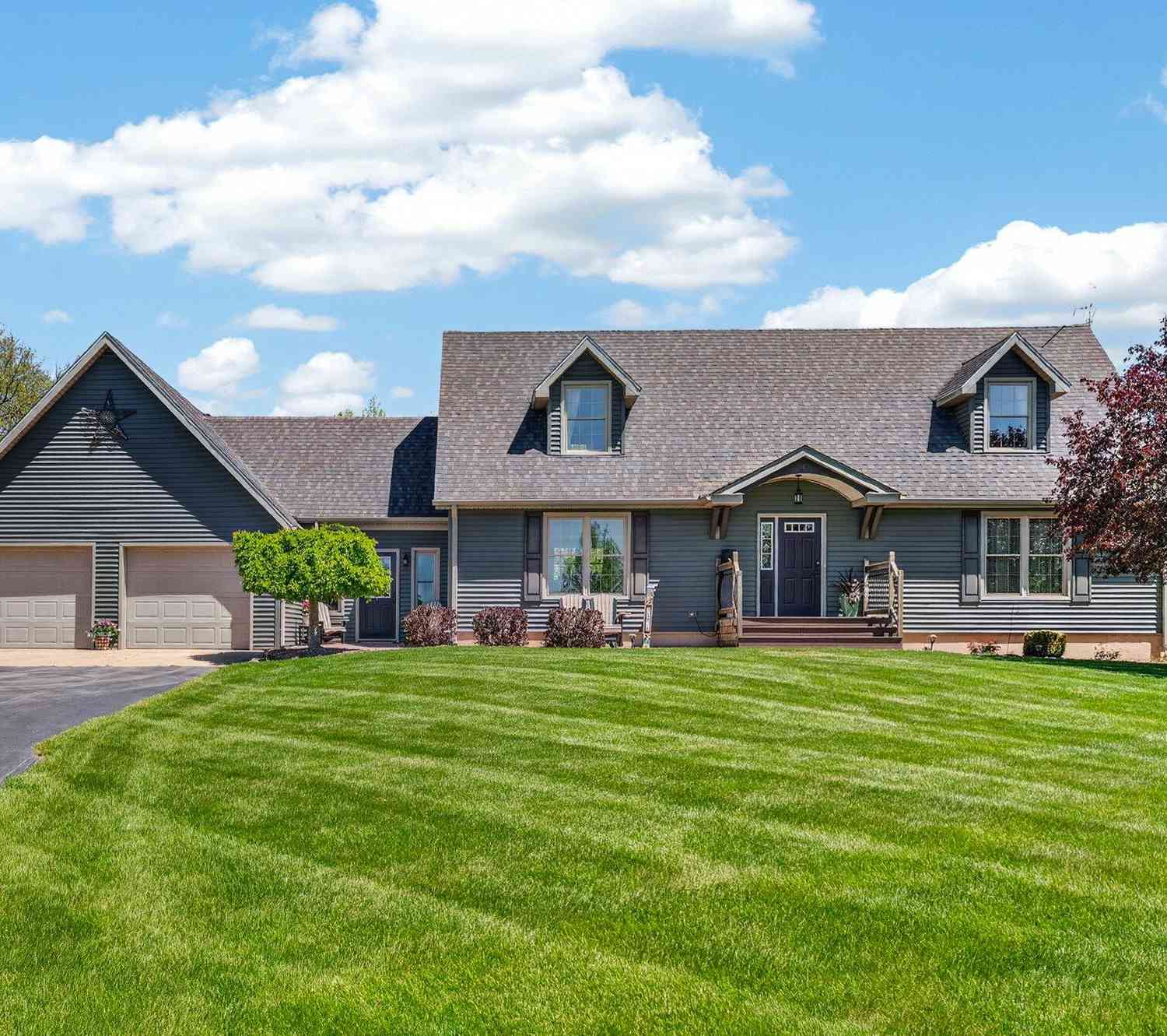 Homes For Sale - 11769 Bell Road<br/> Ionia County, Clarksville, MI 48815
