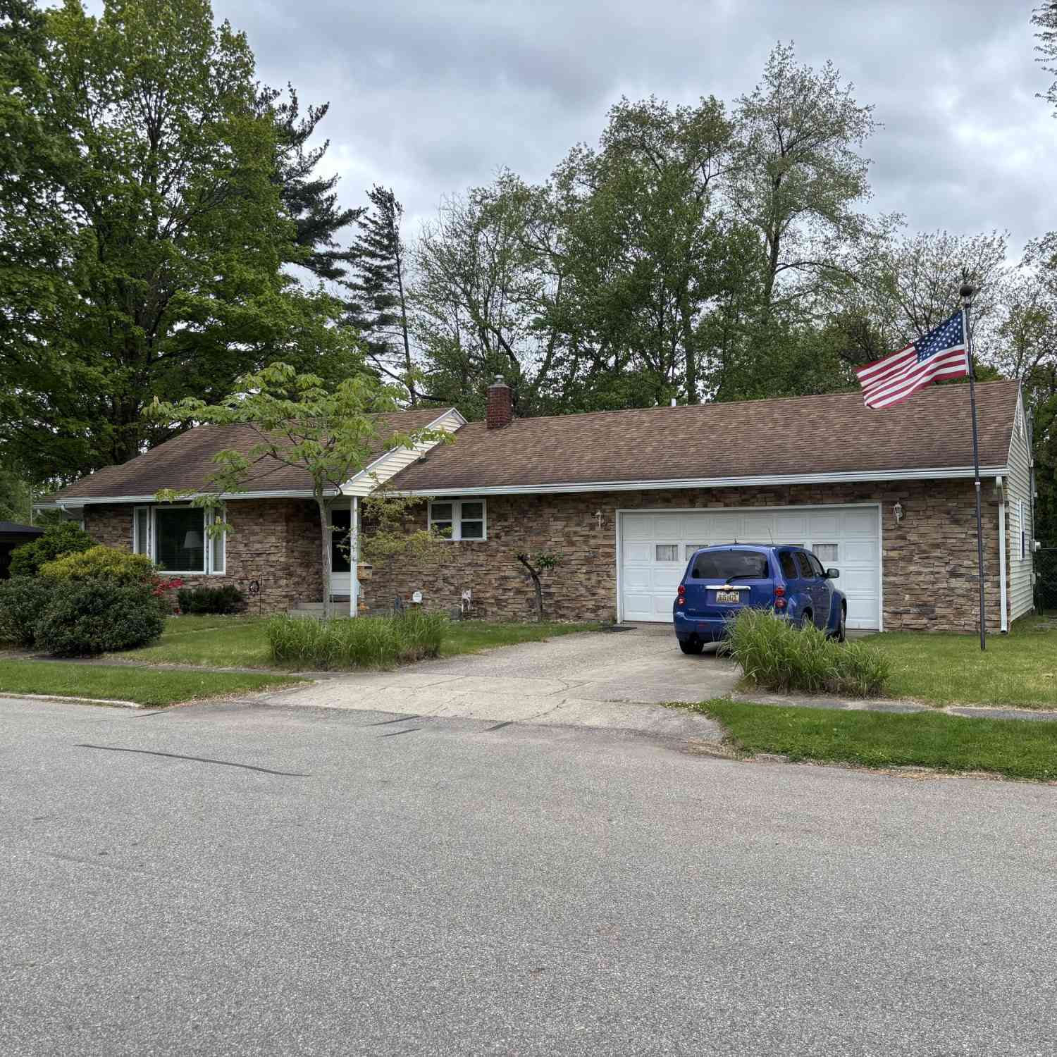 Homes For Sale - 907 Wilson Avenue<br/> Saint Joseph County, Sturgis, MI 49091