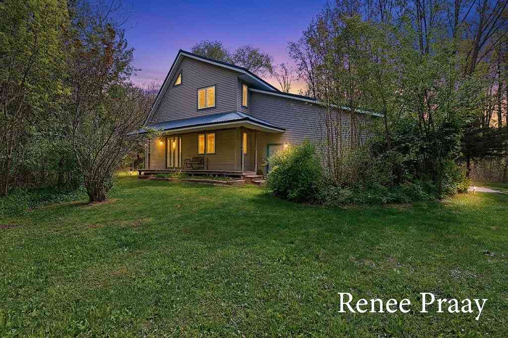 Homes For Sale - 2950 Todd Road<br/> Whitehall, MI 49461
