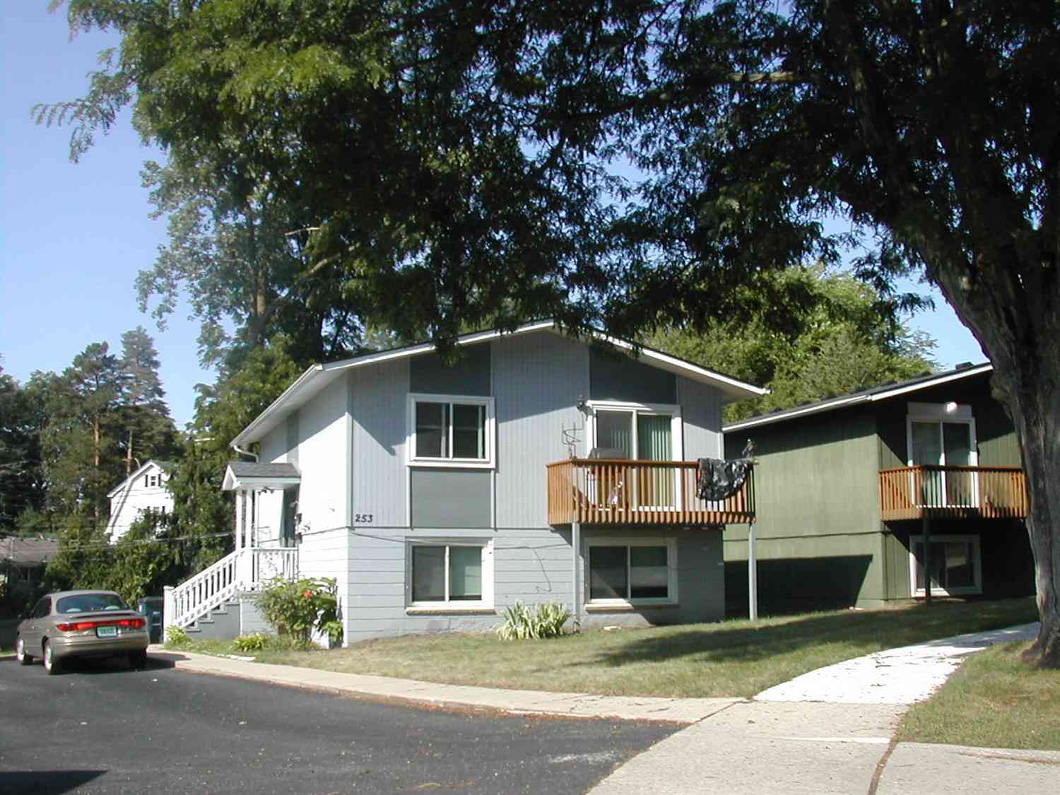 Condo For Rent - 253 Brookridge Court #1<br/> Ann Arbor, MI 48103