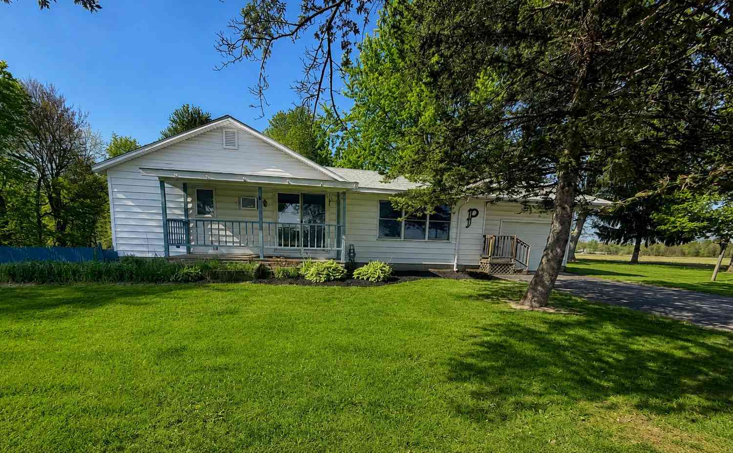 Homes For Sale - 3106 W Stanton Road<br/> Stanton, MI 48888