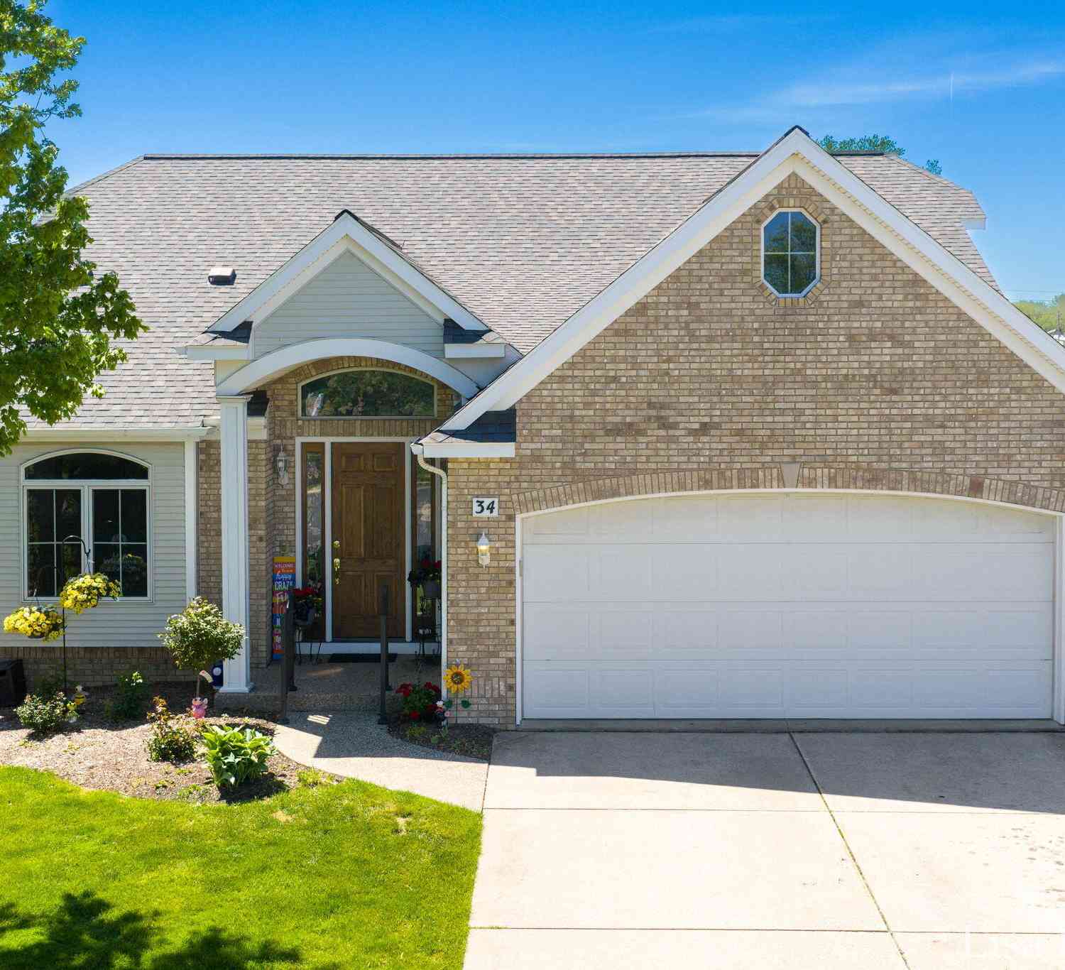 Condo For Sale - 34 Regal Court<br/> Ottawa County, Zeeland, MI 49464