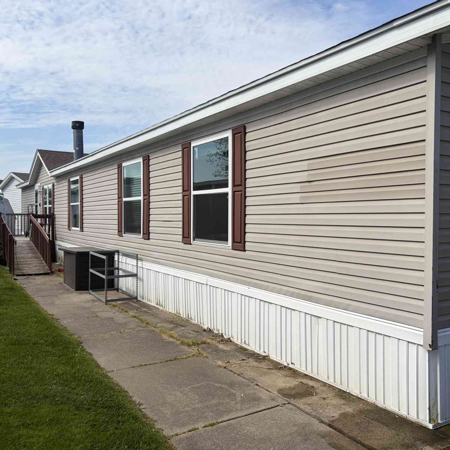 Mobile Home For Sale - 916 Wintergreen Drive<br/> Hastings, MI 49058