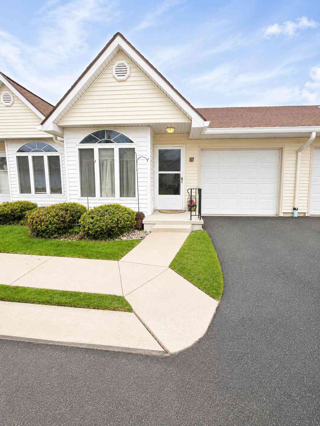 Condo For Sale - 729 W Clark Street #76<br/> Tecumseh, MI 49286