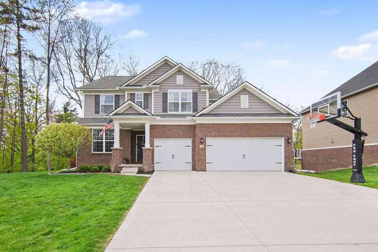 Homes For Sale - 101 Beddingham Court<br/> Saline, MI 48176