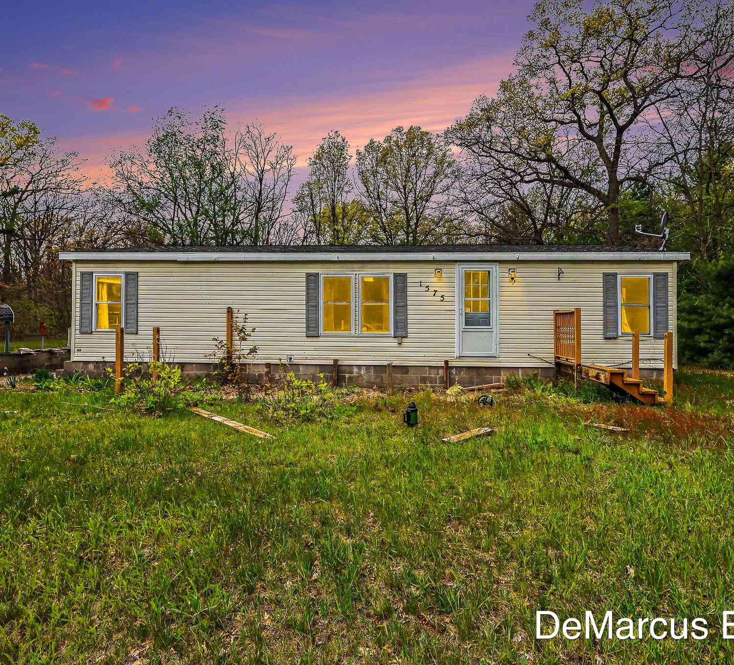 Mobile Home For Sale - 1575 S Brooks Road<br/> Muskegon, MI 49442