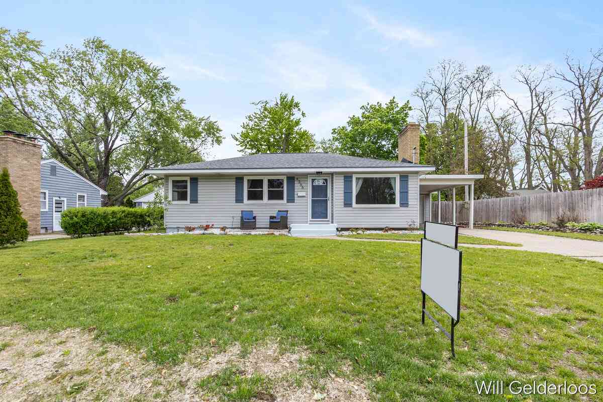 Homes For Sale - 4366 Oriole Avenue<br/> Wyoming, MI 49509