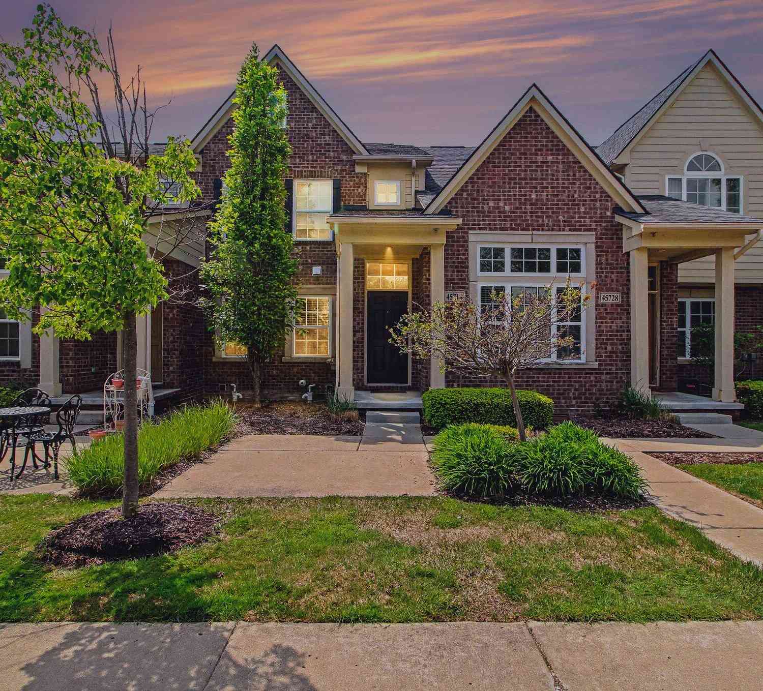 Condo For Sale - 45714 S Stonewood Road<br/> Canton, MI 48187